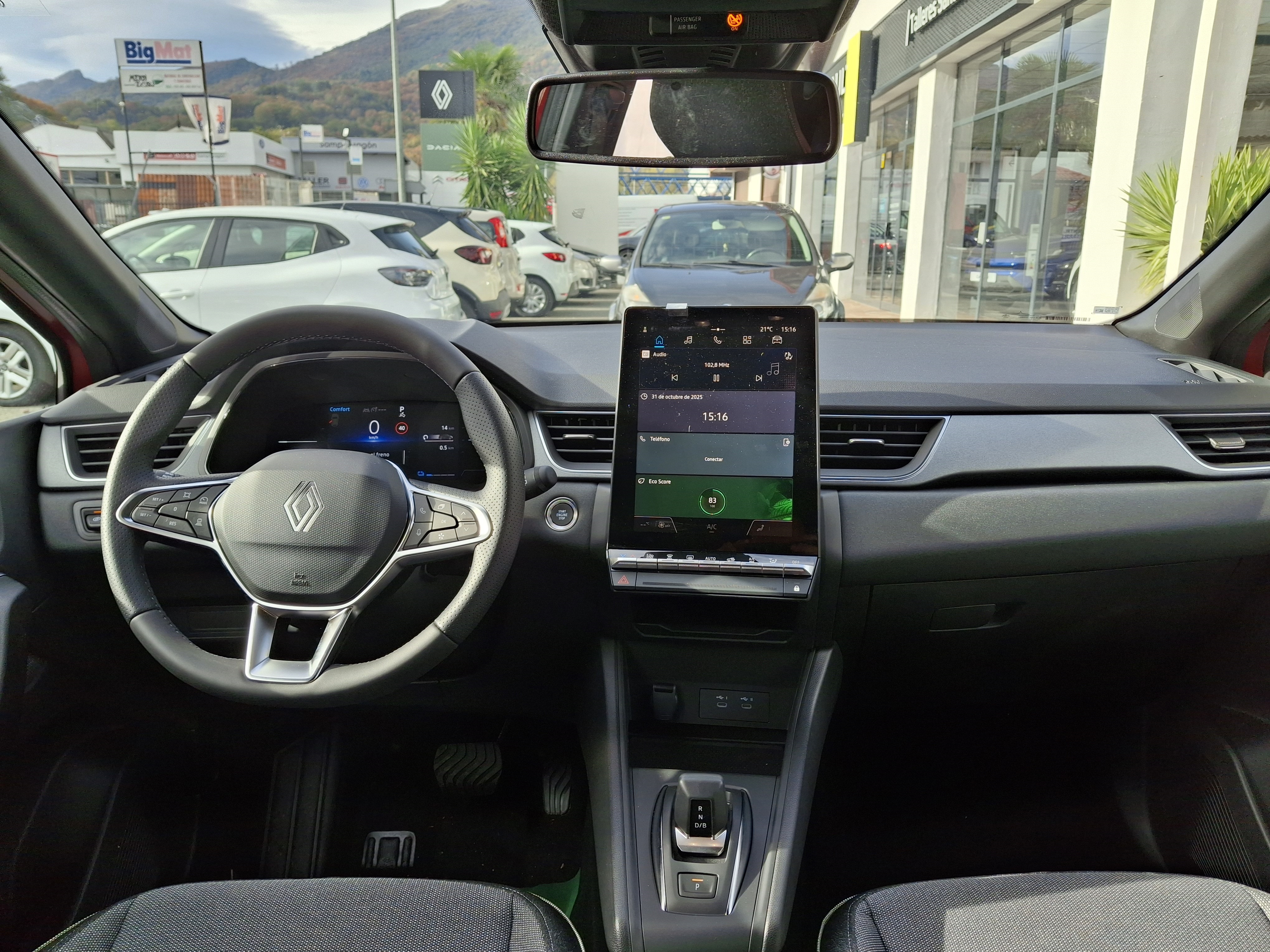 Renault Captur TECHNO FULL HYBRID 160 CV foto 4